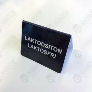 Pöytäkilpi LAKTOOSITON, 54mm (leveys) x 40mm (korkeus) teksti suomeksi ja ruotsiksi. 3 kpl / ps